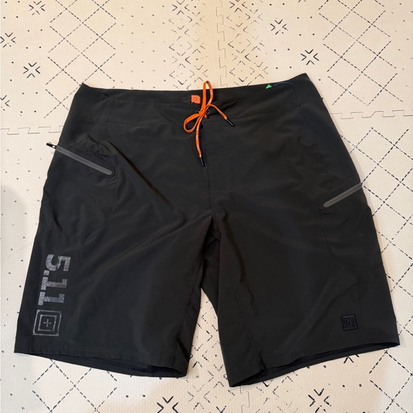 5.11 Tactical Men's Recon Vandal Shorts 38 - Picture 2 of 7